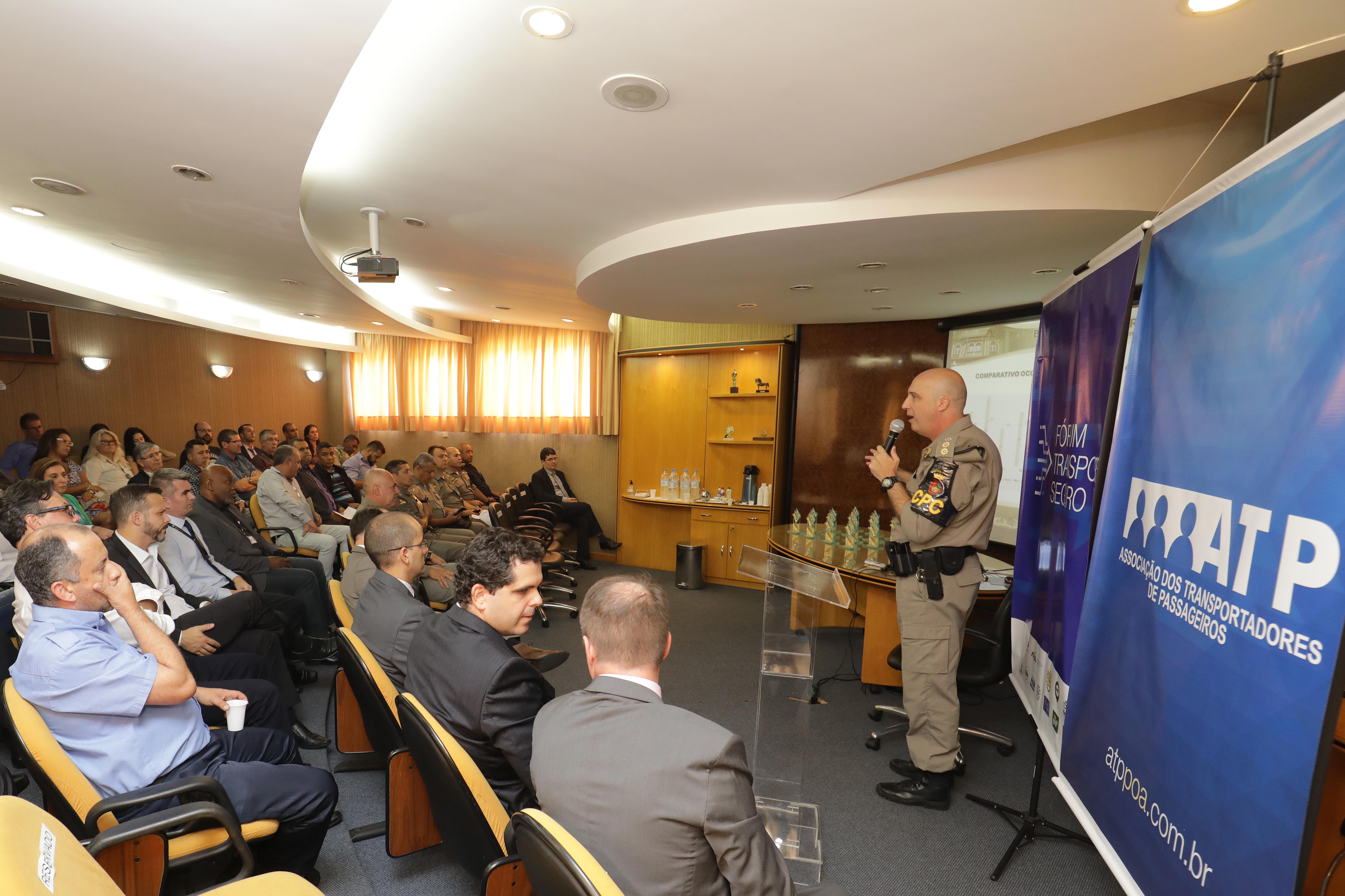 Apresentação do Chefe do Estado Maior do Comando de Policiamento da Capital, Rodrigo Mohr
