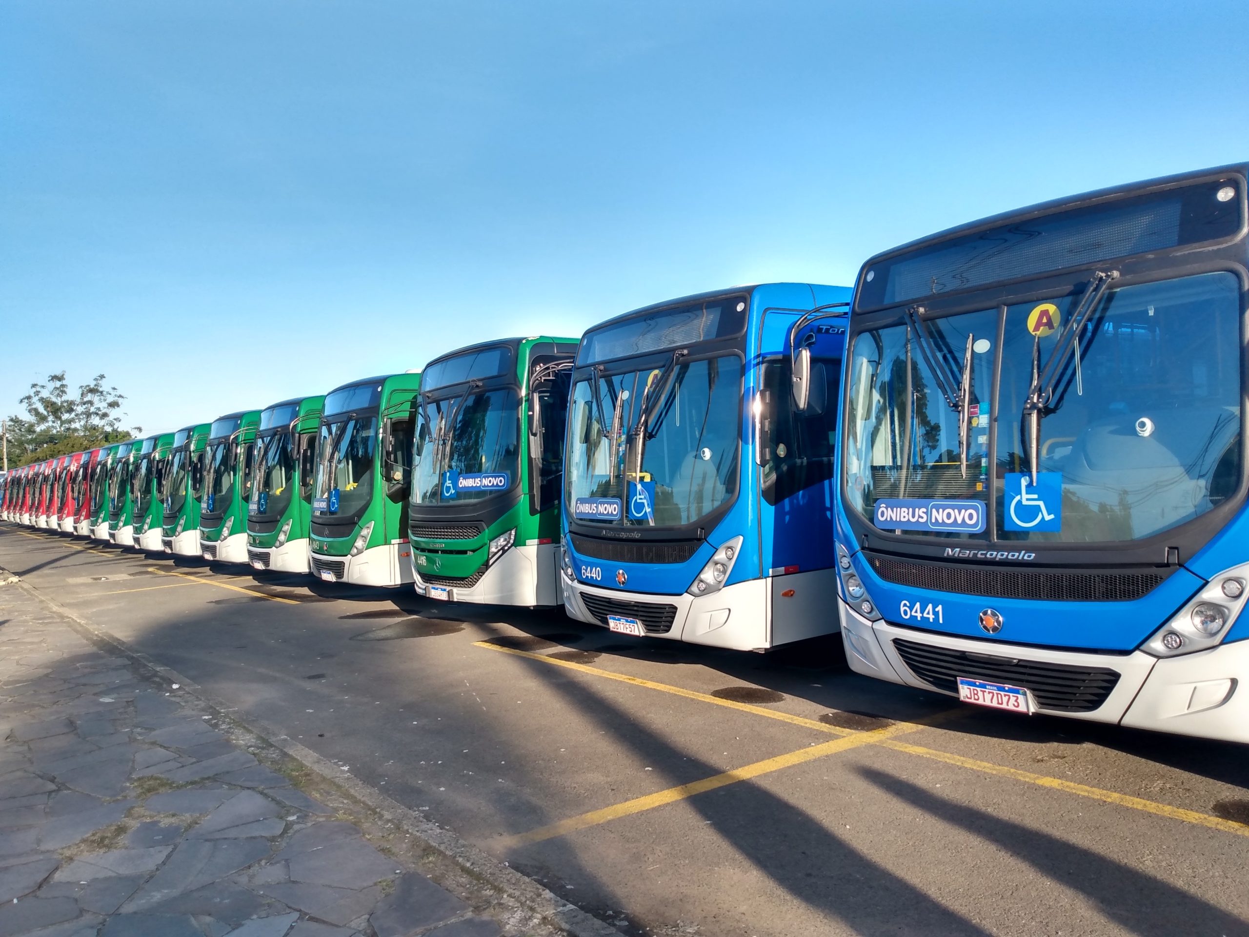 Transporte coletivo: novos ônibus têm ar-condicionado e elevador para ...